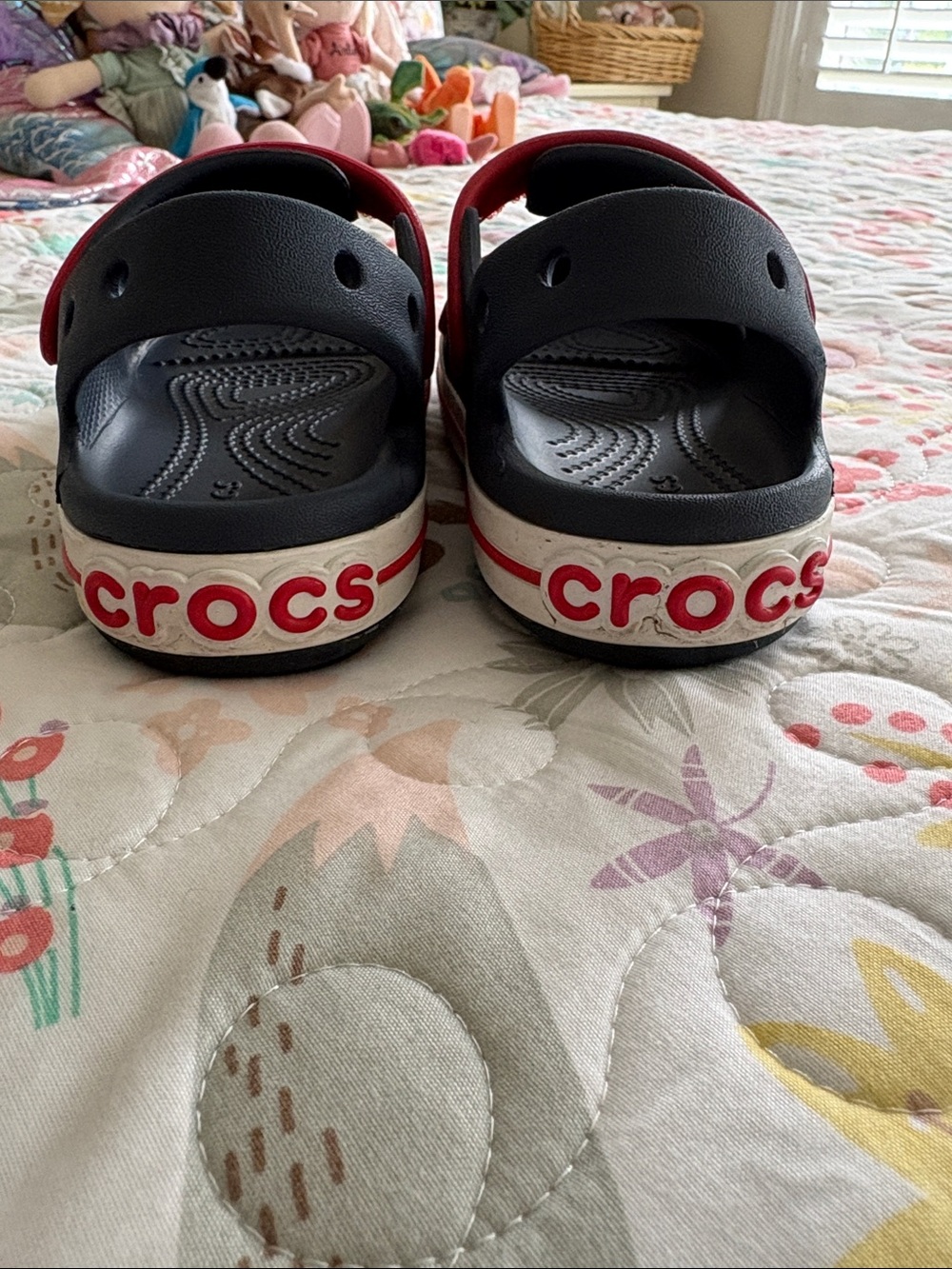 CROCS Kids Red and Blue velco cruiser size12 Sandals - Picture 3 of 5